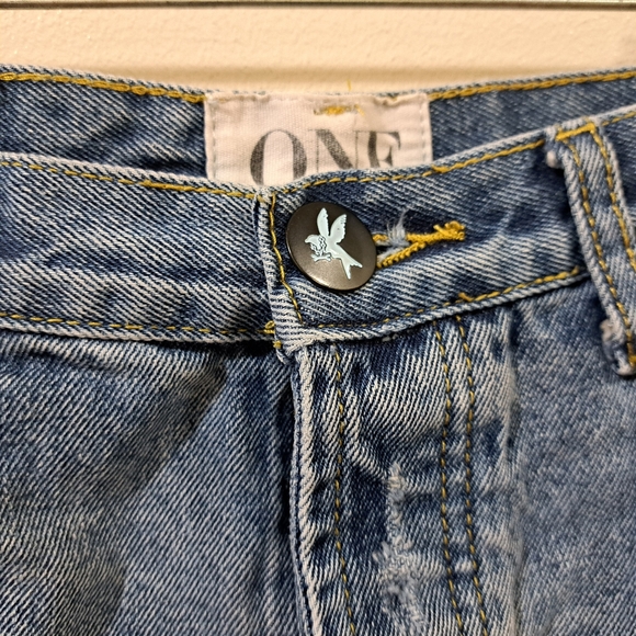 One teaspoon - Picture 3 of 9